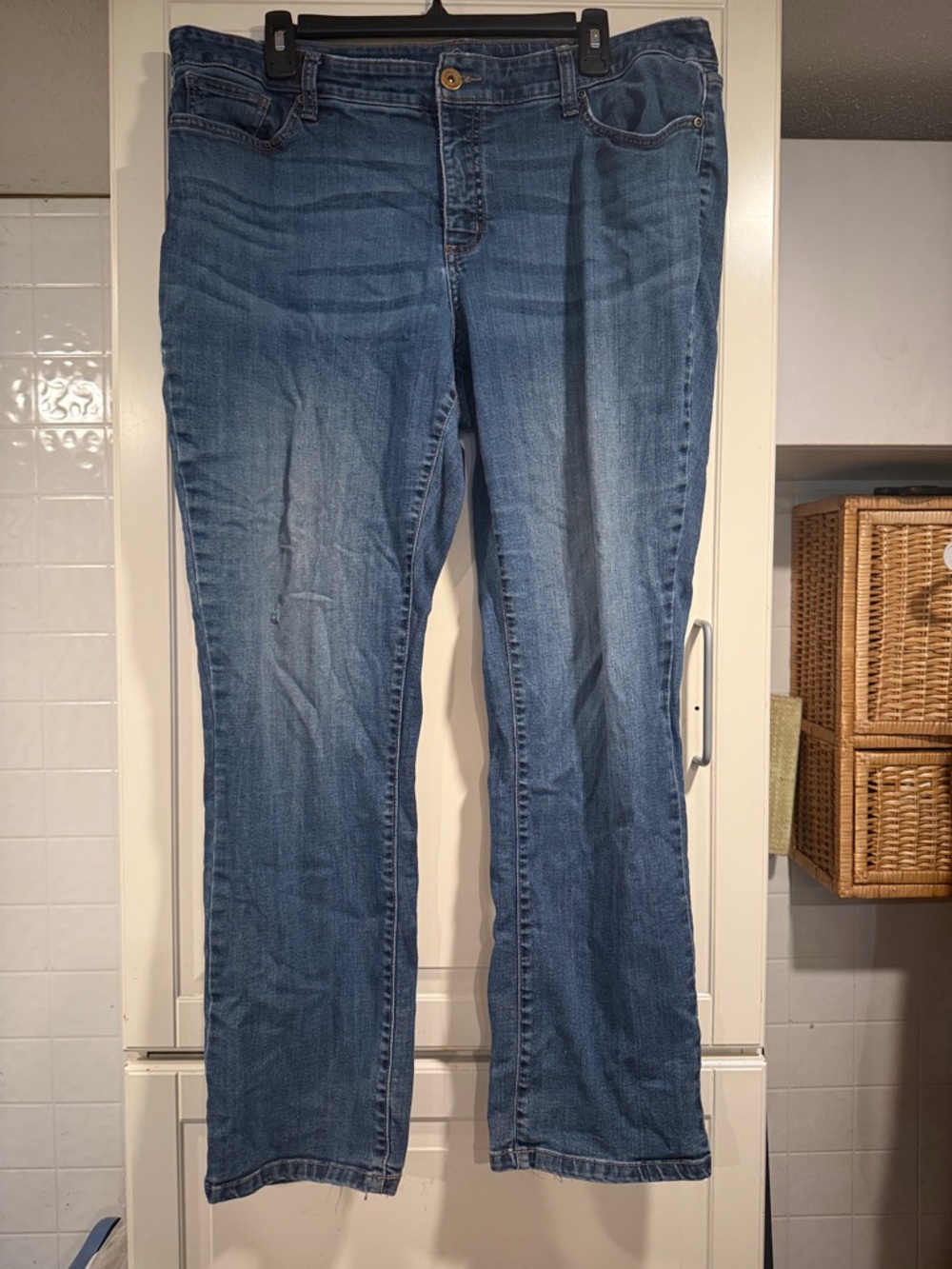 St. John’s bay Classic Midwash Women’s Jeans - Blue size 16W 5:5